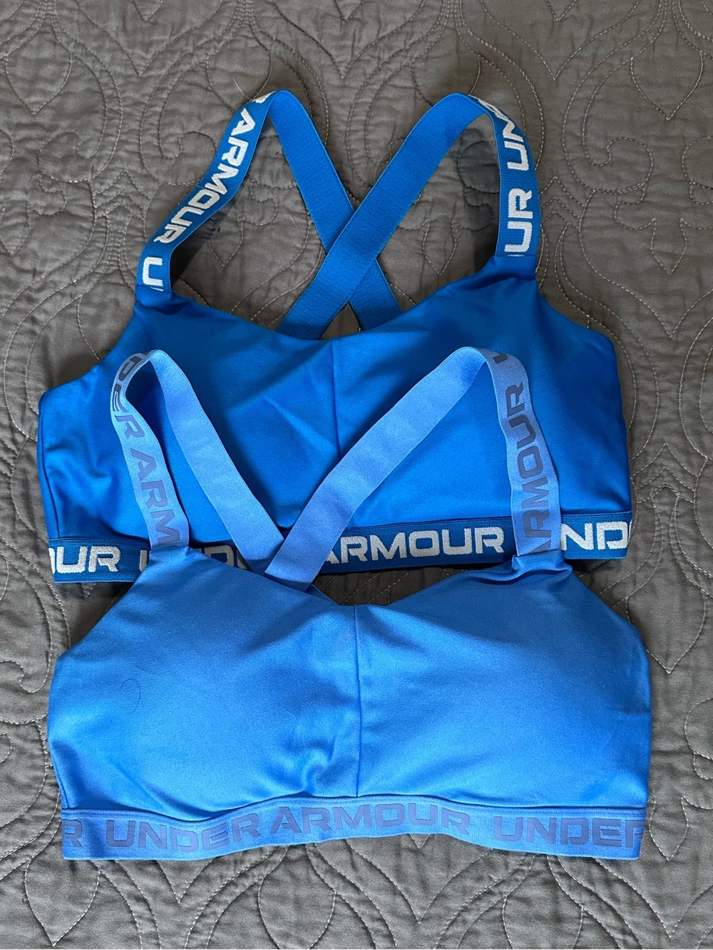 3 Listings 15$! Sport Bra Set